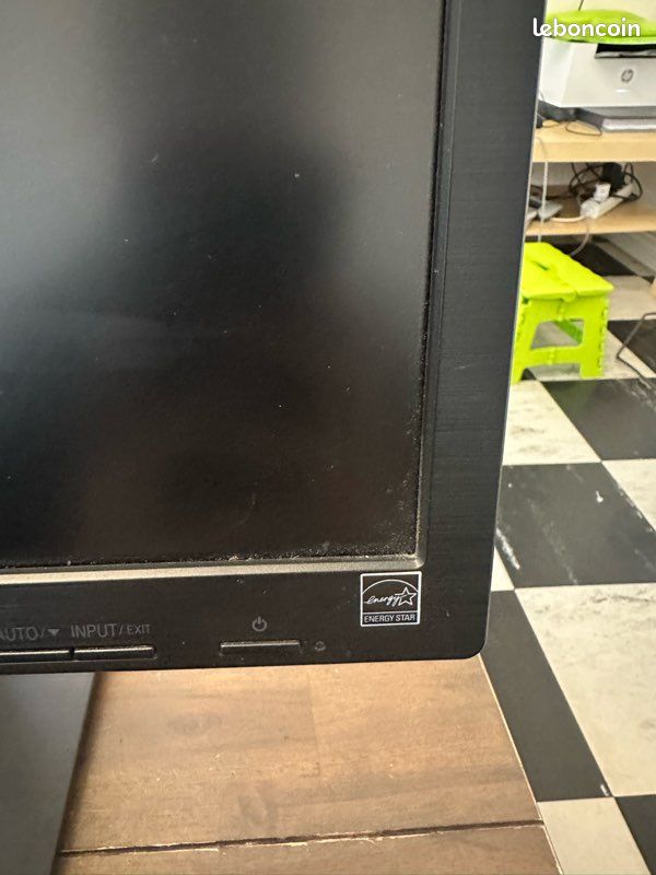 Écran PC LG Flatron 22EB23PM 21,5" Full HD – Noir – Entrées DVI-D Et VGA – Neuf Sous Emballage