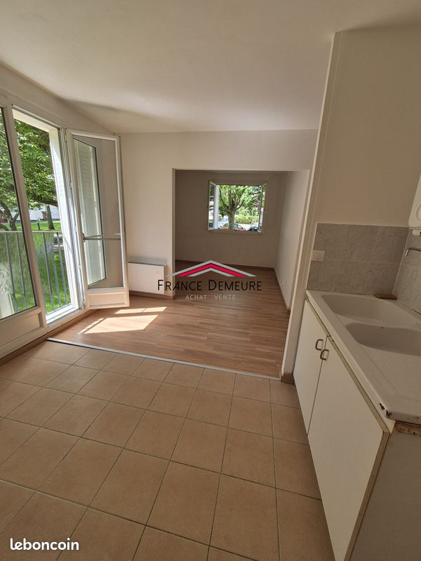 Appartement 2 pièces 48 m² · à Taverny · 48 m² · 157 000 €