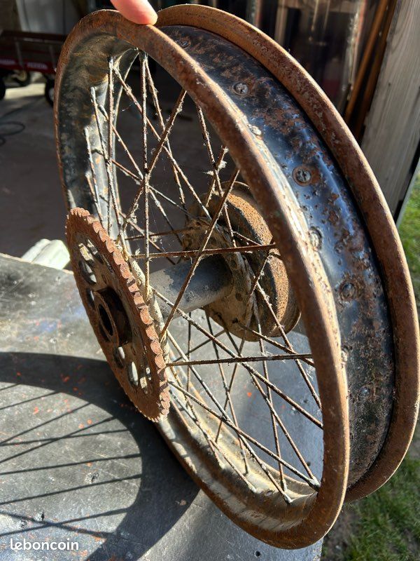Peugeot P108 roue arrière (image 3)