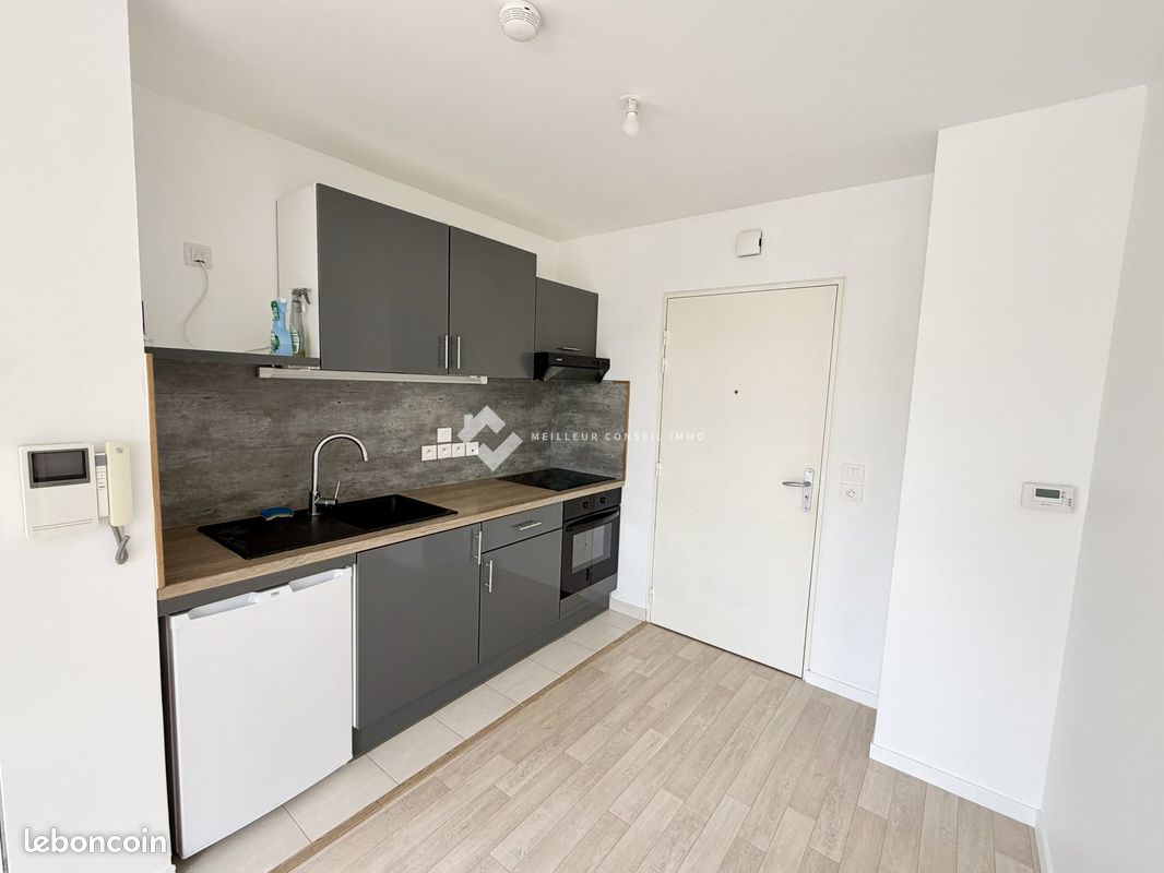 Studio 1 pièce 33 m² (image 3)