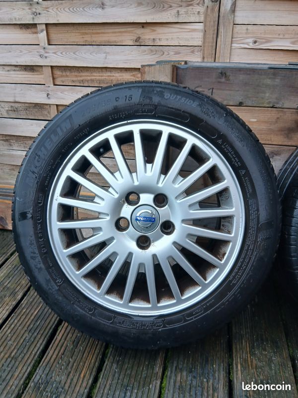 4 jantes Volvo C30 S40 V40 V50 C70 d'origine 16 pouces 205 55 16 alu aluminium alliage (image 2)