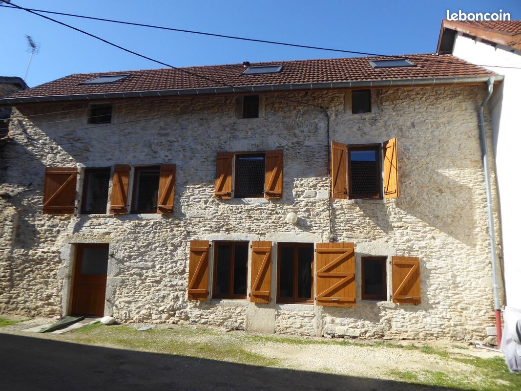 Maison 5 pièces 126 m² · à Trept · 126 m² · 235 000 €