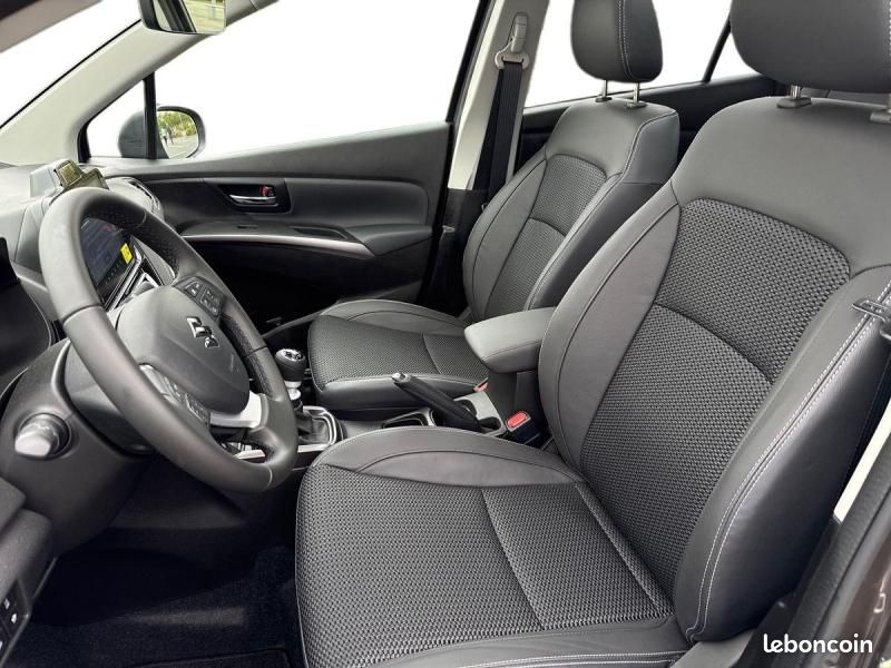 Suzuki S-Cross 1.4 Boosterjet Hybrid 110ch Style MY25 (image 7)
