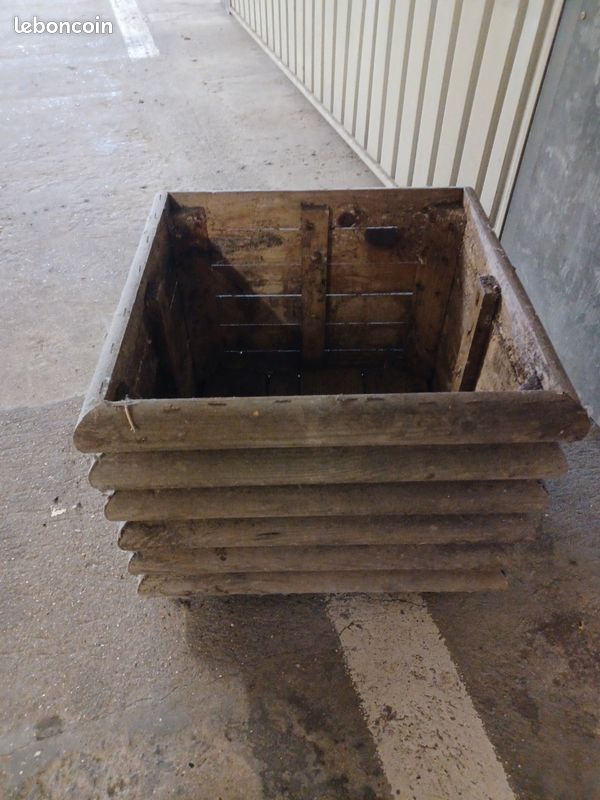 Jardinière en bois (image 3)