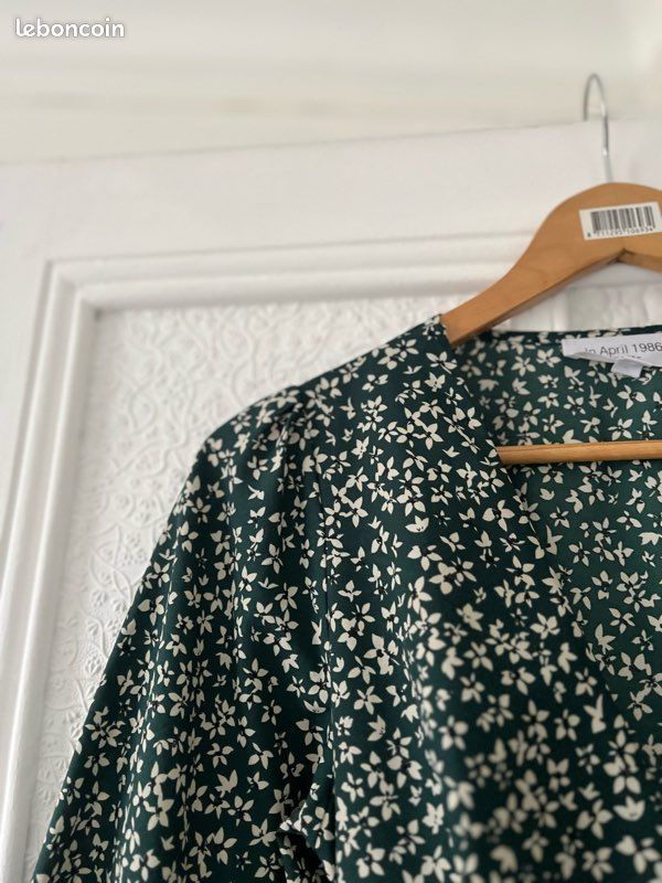 Blouse Verte IN APRIL 1986 - Taille Unique, Manches 3/4, Neuve Sans étiquette