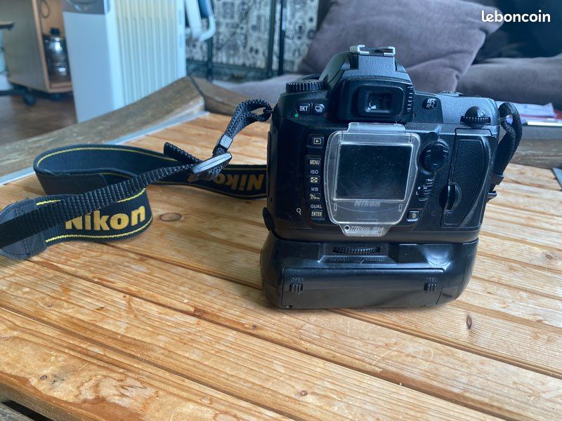 Kit Nikon D70s - Appareil photo reflex numérique avec objectif 18-70 mm – Dutch|Thrift