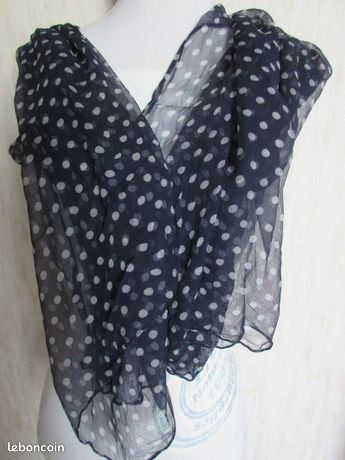 Foulard ou échappe en soie