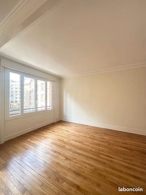 Appartement 3 pièces 72 m² · à Paris · 72 m² · 2 700 €/mois