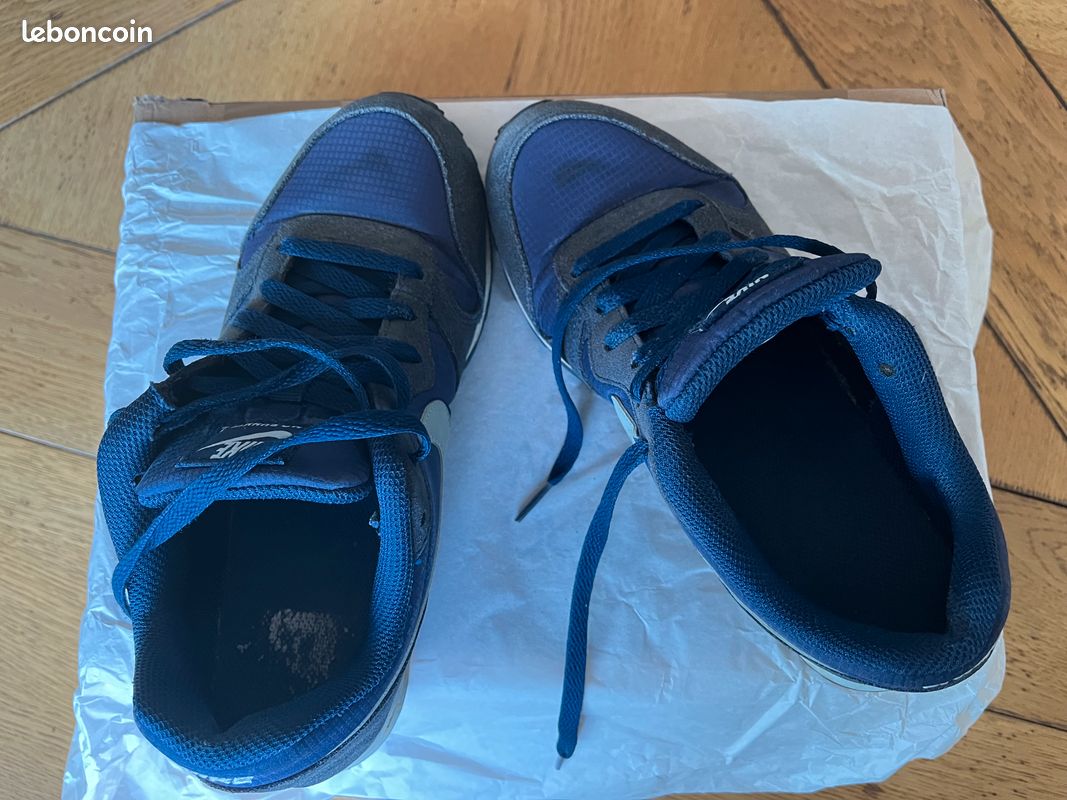 Chaussures femme Nike pointure 37,5 (image 1)