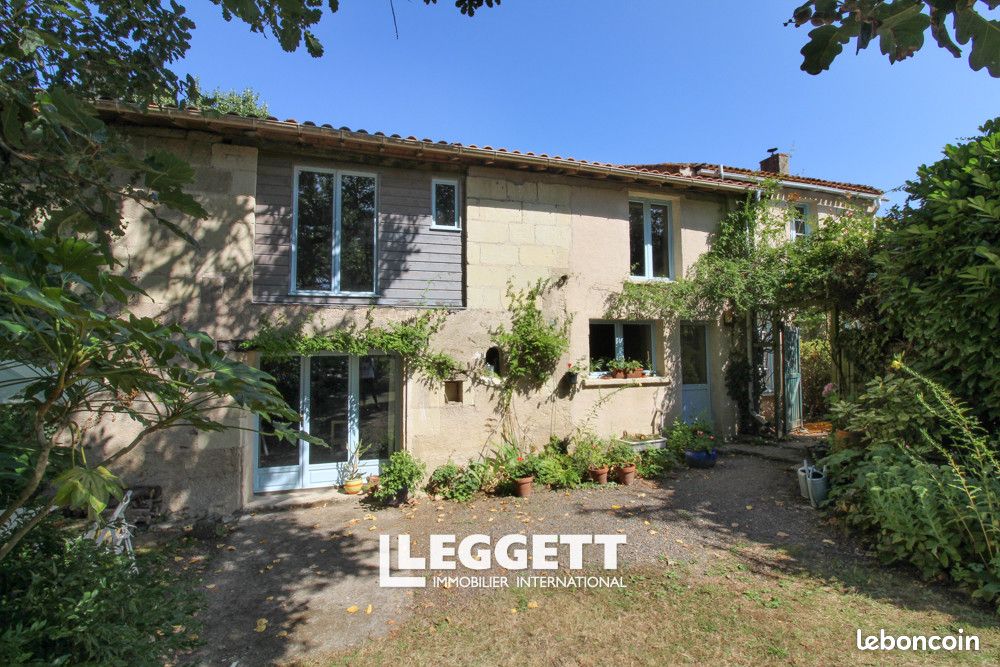 Maison 6 pièces 212 m² · à Lys-Haut-Layon · 212 m² · 125 000 €
