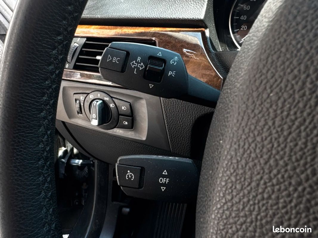 BMW SERIE 3 E90 318i 143ch (image 23)
