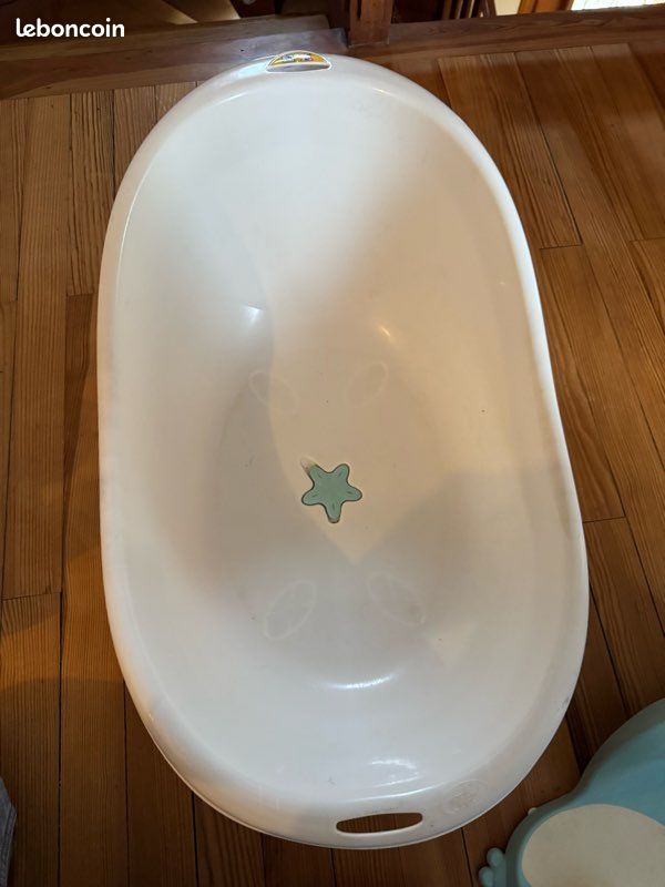 Baignoire et accessoire de bain (image 2)