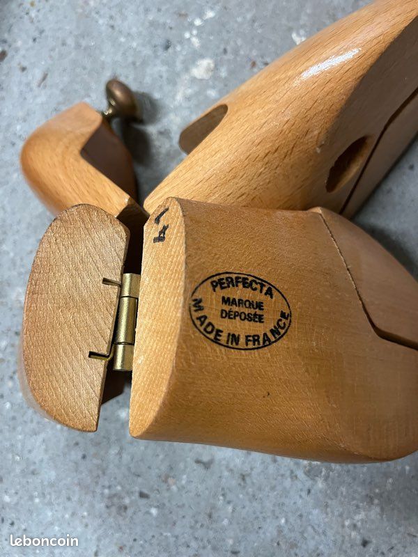 Embauchoirs Perfecta Pointure 41 – Marron, Bois, Très Bon état