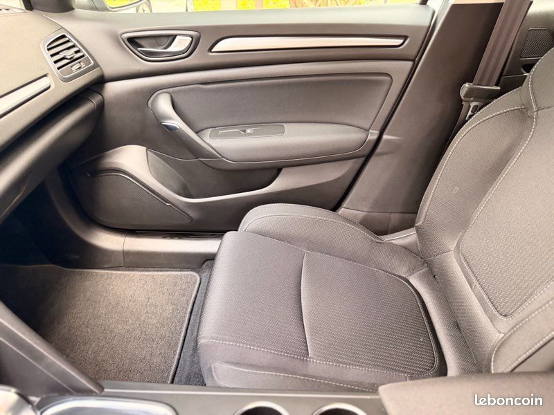 Renault Megane Société 2 places 115 ch BVA EDC 1.5 dCi Berline Business 2020 – photo 14