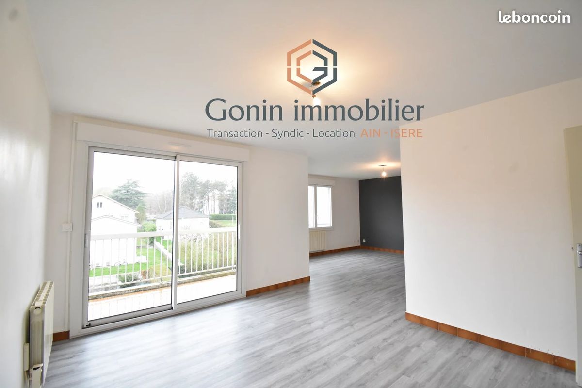 Appartement 5 pièces 132 m² · à Lagnieu · 132 m² · 990 €