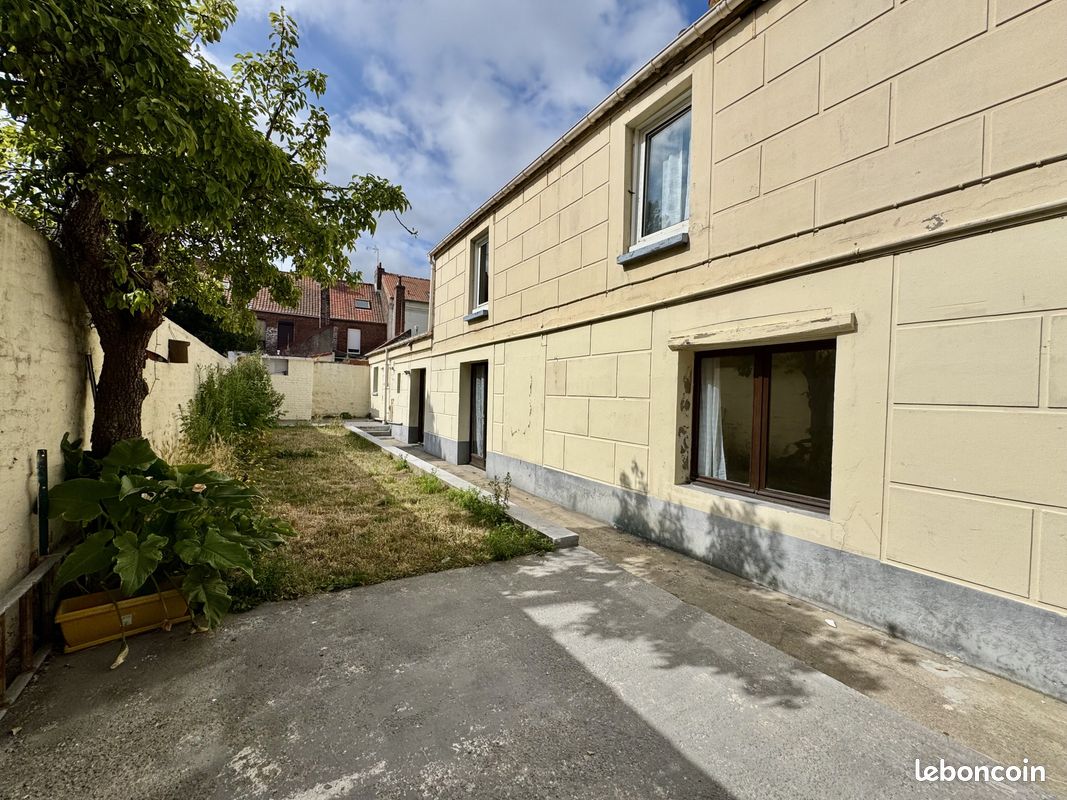 Maison 5 pièces 100 m² · à Calais · 100 m² · 155 876 €
