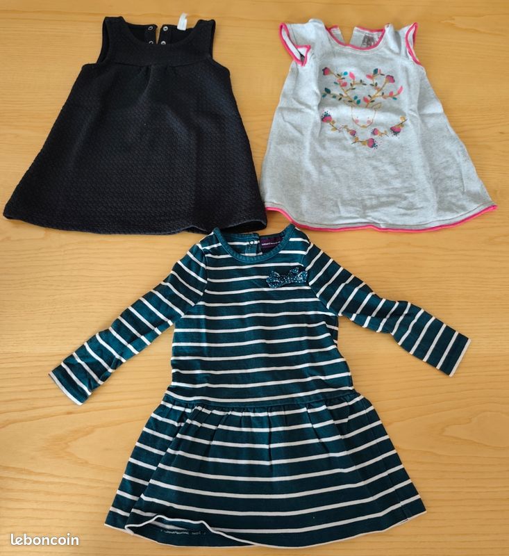 Lot de 3 robes taille 24mois (image 1)