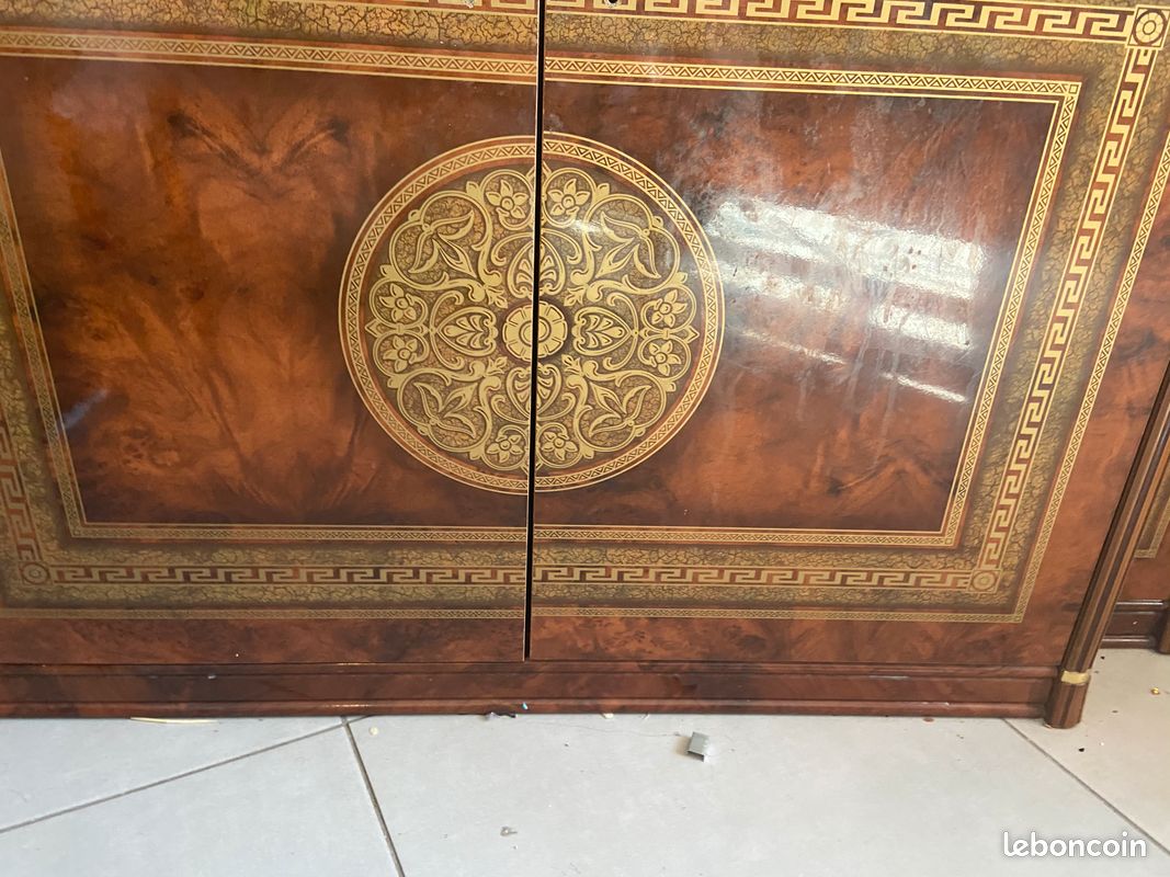 Vitrine 250 (image 1)