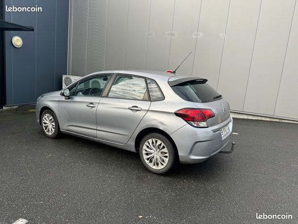 Citroen C4 1.2 110CH FEEL 04/2016 136 300 KMS (image 4)