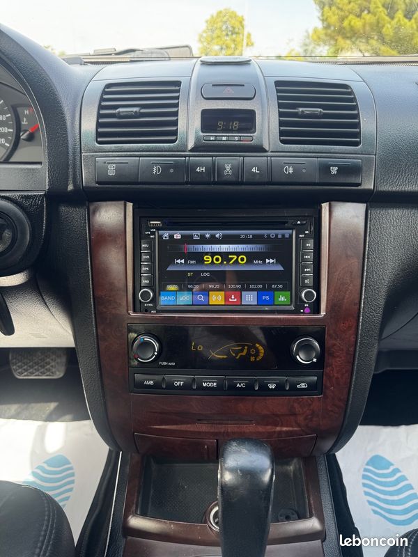 Ssangyong Rexton II 2.7 Xdi 163 CV / 4x4 / BOITE AUTOMATIQUE / CUIR / CLIM AUTO / ATTELAGE (image 16)