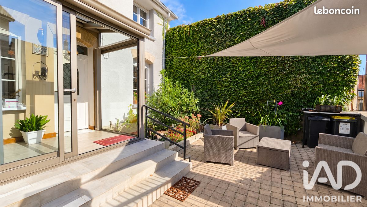 Maison 6 pièces 123 m² · à Écueil · 123 m² · 328 000 €