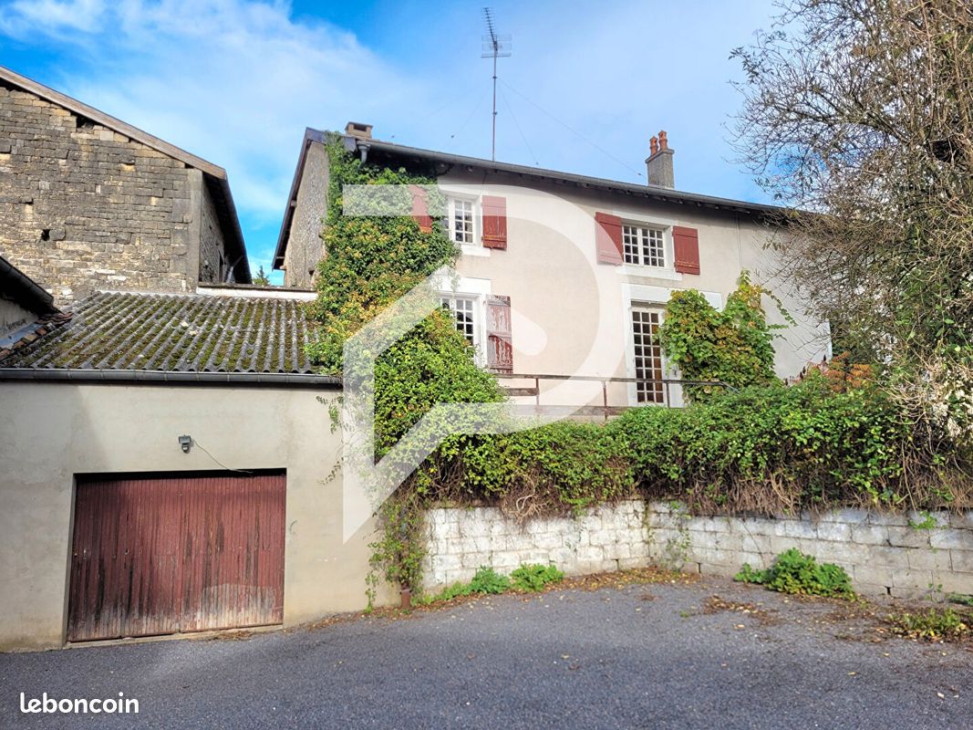 Maison 5 pièces 150 m² · à Saint-Urbain-Maconcourt · 150 m² · 45 000 €