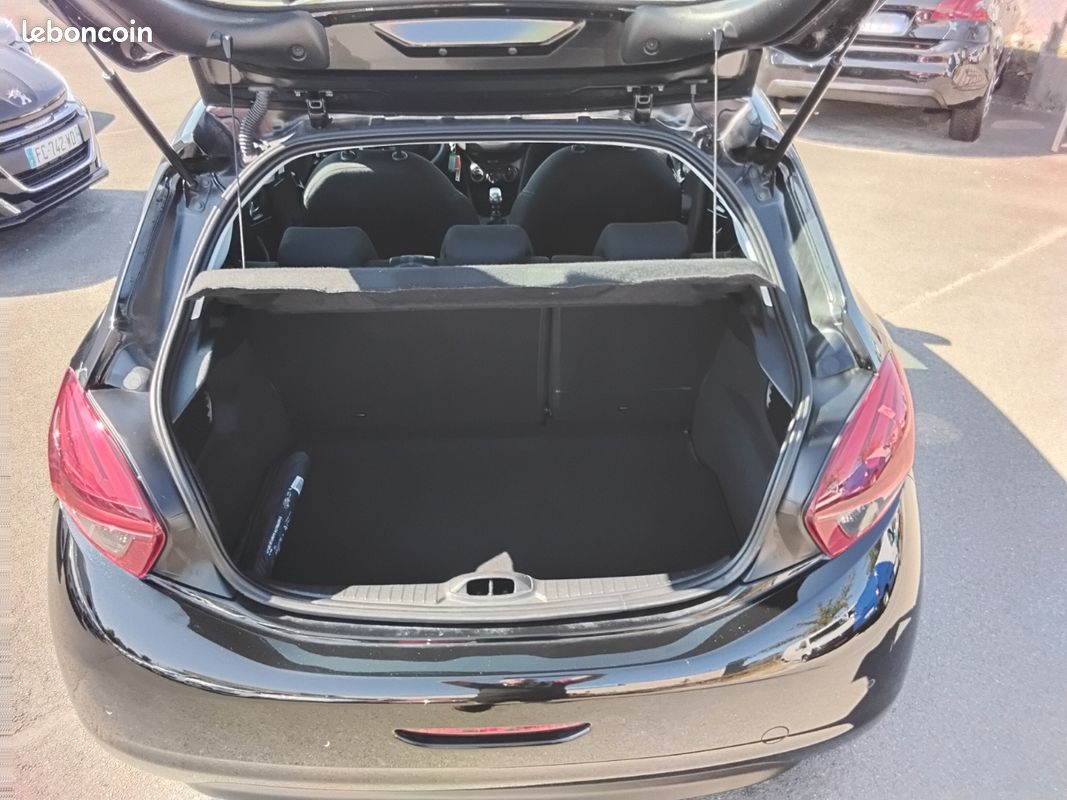 Peugeot 208 1.5 bluehdi 100cv active 5 places Boîte 6 vitesses (image 13)