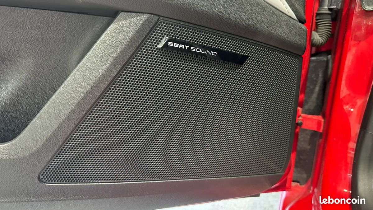 Seat Leon 2.0 280ch Cupra - Suivi complet - Sièges chauffants - Flexfuel (Éthanol) - Seat Sound - Modes de conduite (image 20)