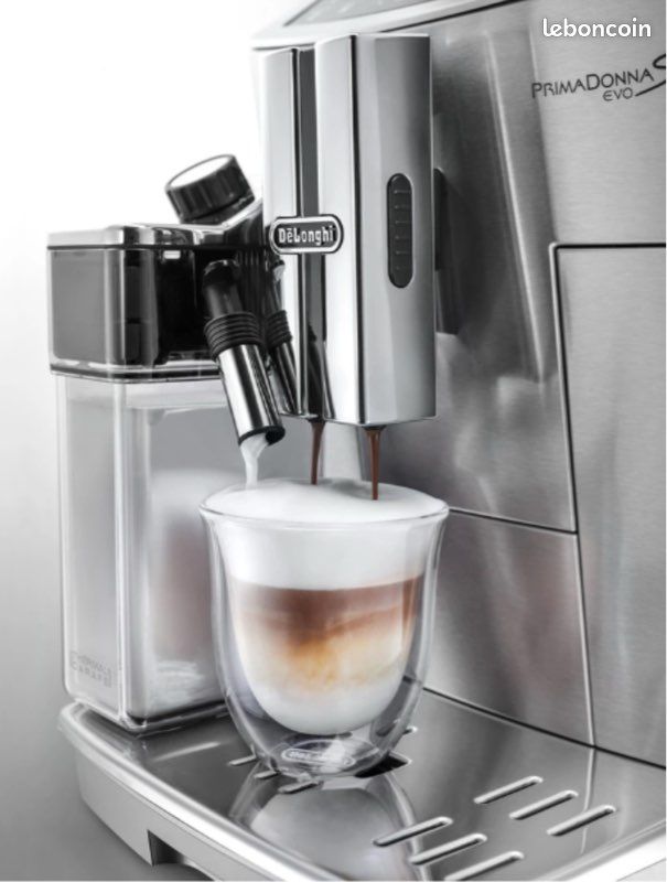 Machine à café automatique Delonghi primadonna Evo s Électroménager