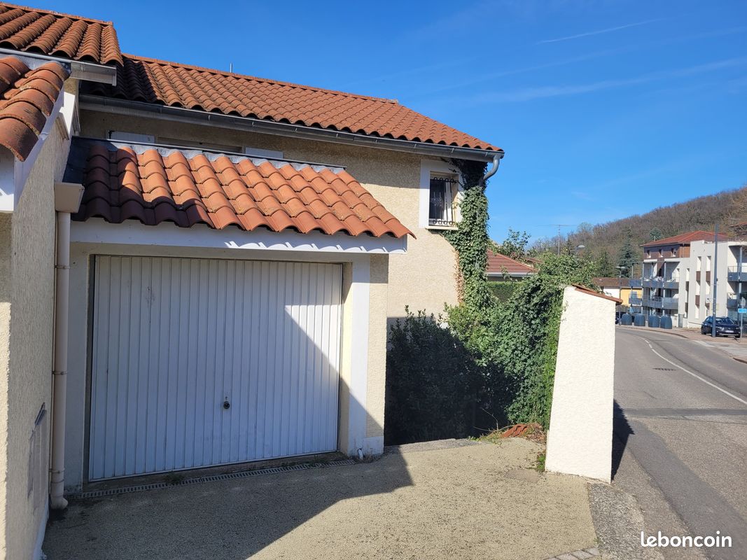 Maison 4 pièces 76 m² · à Saint-Quentin-Fallavier · 76 m² · 1 020 €