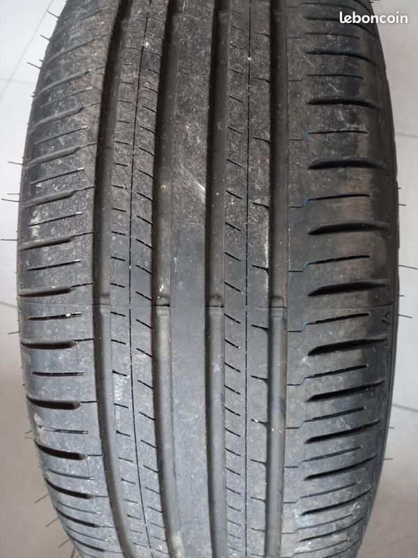 4 Pneus Falken été 215/50/18 (image 1)