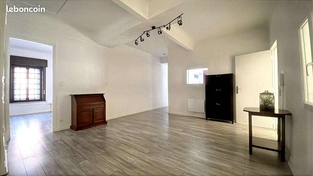 Appartement 5 pièces 107 m² · à Halluin · 107 m² · 125 000 €