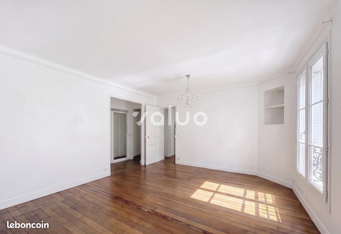 Appartement 3 pièces 82 m² · à Paris · 82 m² · 720 000 €