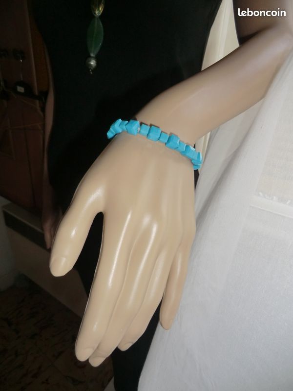 Bracelet (image 1)