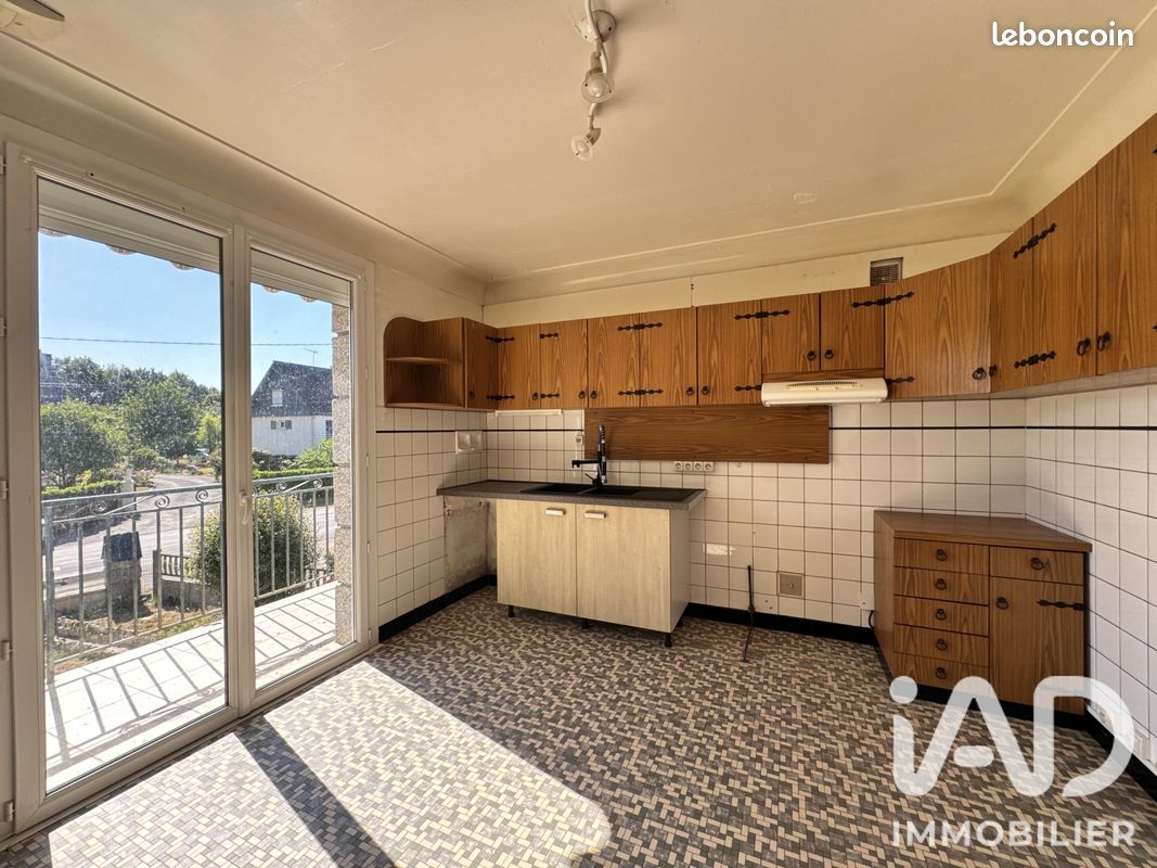 Maison 6 pièces 112 m² · à Saint-Nicolas-de-Redon · 112 m² · 179 000 €