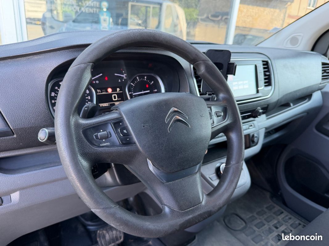 Citroën Jumpy 2.0 BlueHDi L2 177 cv/ Boîte auto/ Caméra de recul / Apple CarPlay / Régulateur de vitesse / Climatisation (image 9)