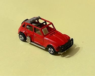 Lot 8 Miniatures Majorette – Citroën Dyane 1'60 – Occasion
