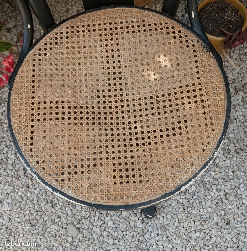 Fauteuil pivotant vintage en bois courbé (image 3)