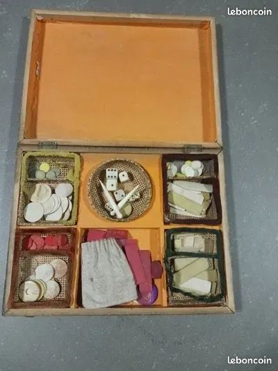 BOÎTE À BISCUITS ancienne  Le Beau Jouet  - Jouet Enfant Collection