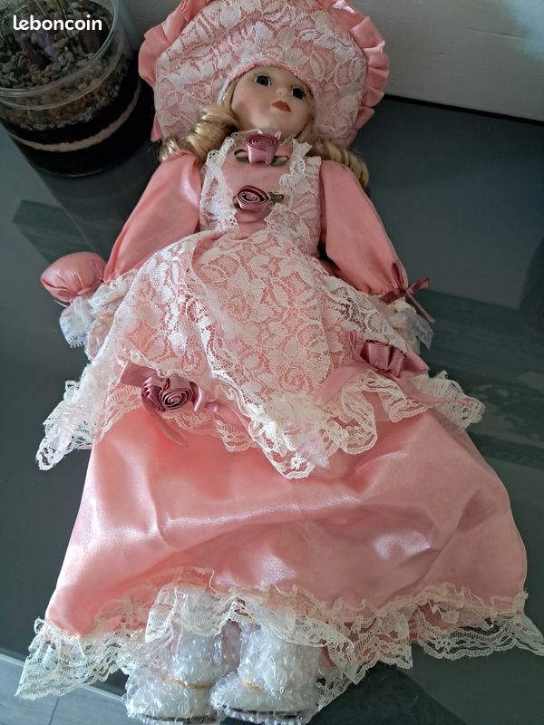 POUPÉE DE COLLECTION en porcelaine EUR 20,00 - PicClick FR