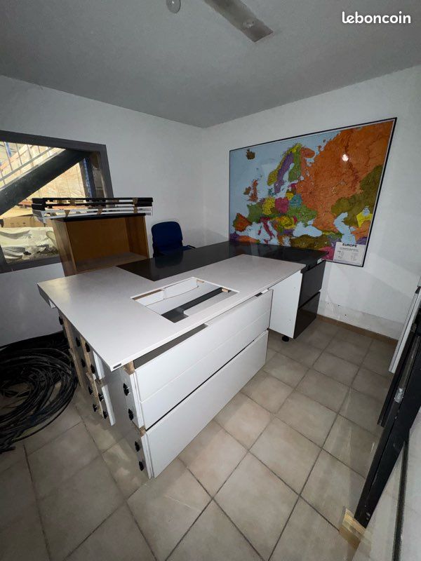 Cuisine haute gamme complète avec grand îlot (image 2)