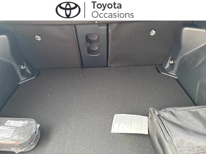 Toyota Yaris Cross 116h Design PACK CARGO MY26 (image 16)
