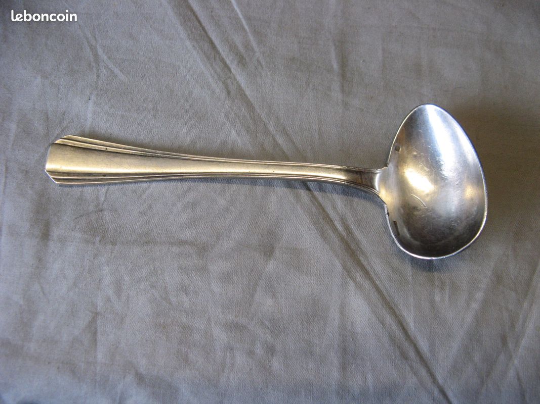 Cuillère bébé en argenterie Christofle – Années 1920–1950 – Bon état (image 8)