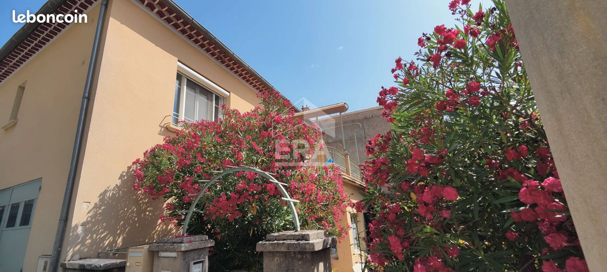 Maison 4 pièces 111 m² · à Mormoiron · 111 m² · 900 €/mois