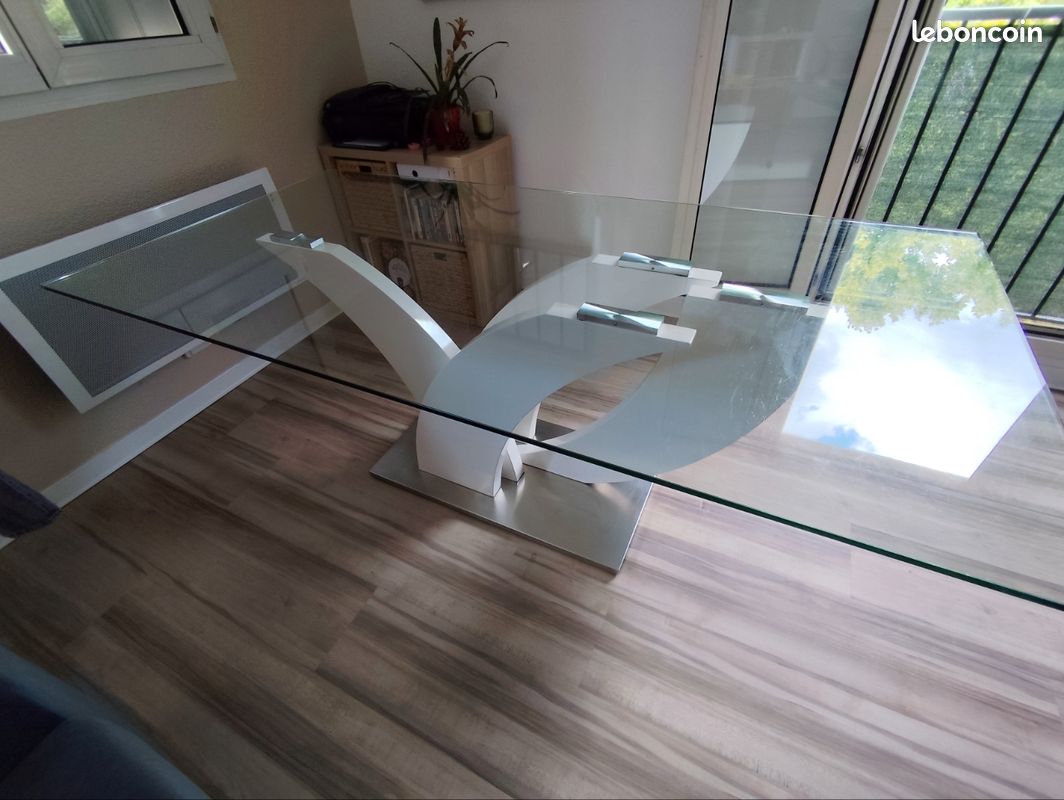 Table en verre (image 6)
