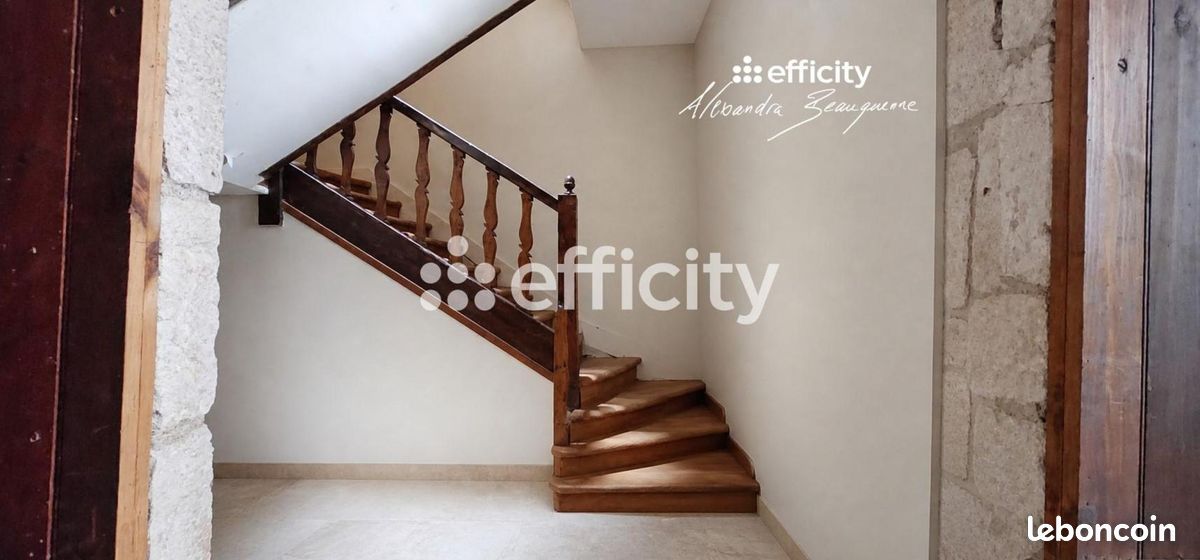 Local commercial 400 m² · à Niort · 400 m² · 335 000 €