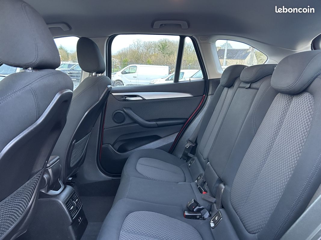 Bmw X1 (F48) SDRIVE18DA 150CH LOUNGE (image 18)