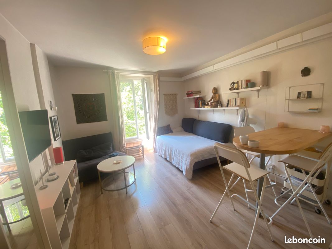 Appartement 1 pièce 25 m² · à Issy-les-Moulineaux · 25 m² · 850 €