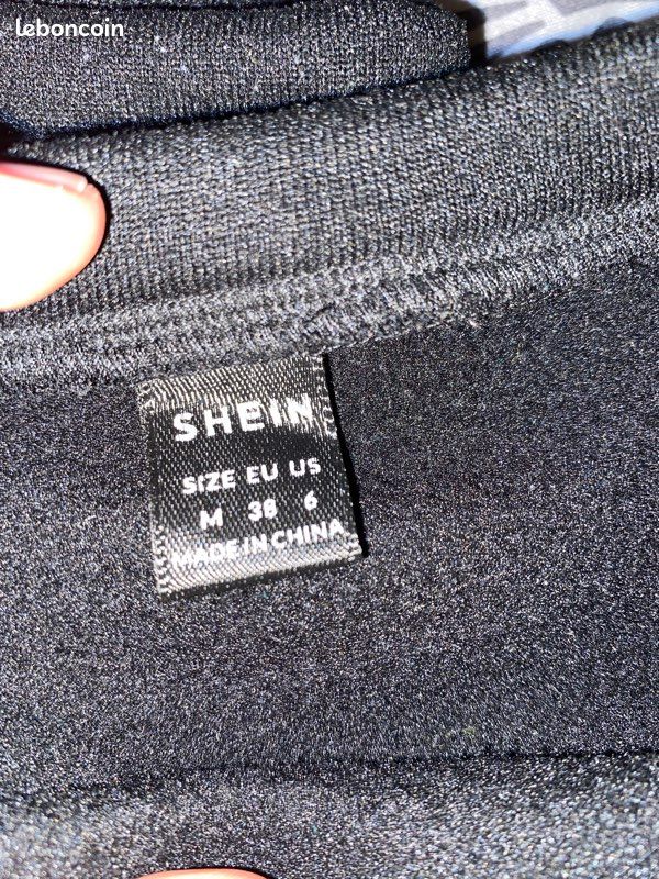 Pull noir Shein M (image 2)