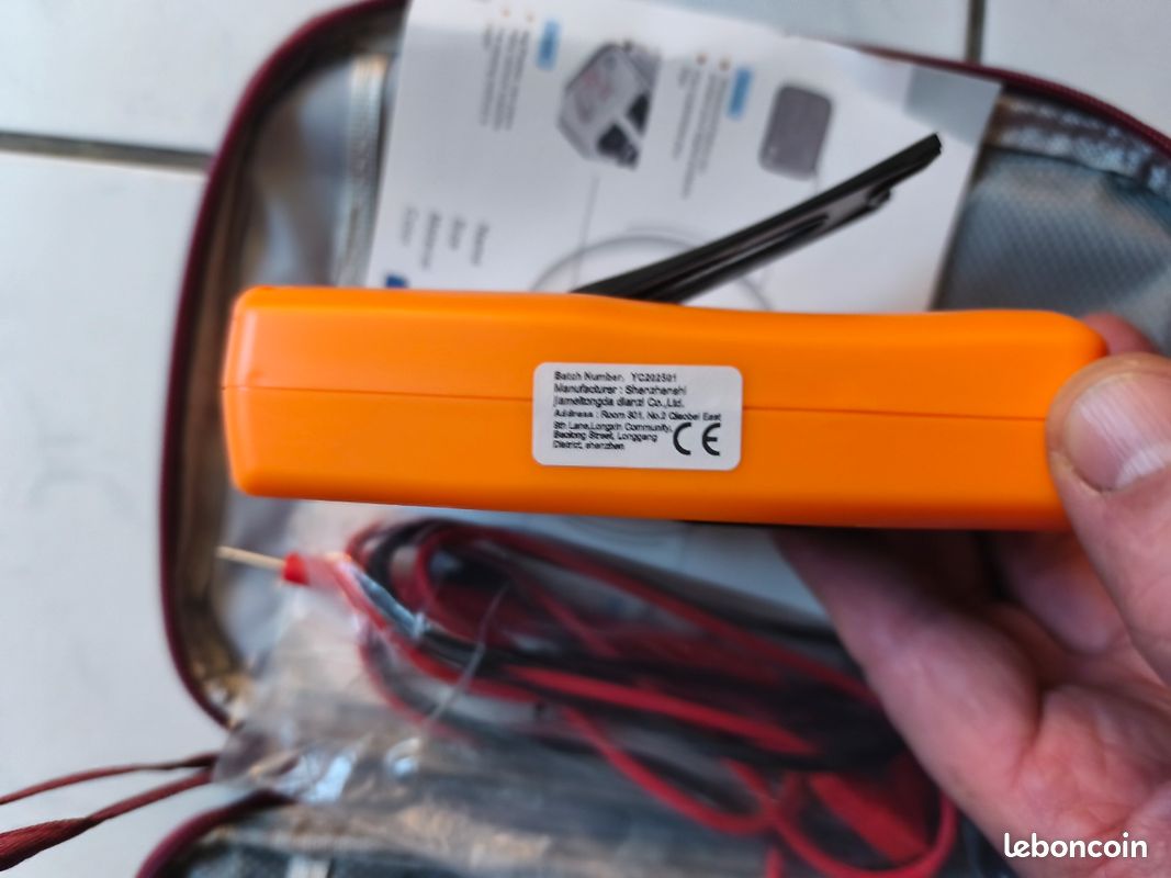 PATIKIL Tester Digitale Per Batterie BT-189 Plastica Trasparente Per AAA, N, D, 9V E Pile A Bottone - 2